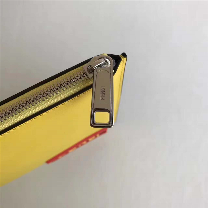 666 FENDI 芬迪 字母字樣 小牛皮 薄款手拿包 黃色