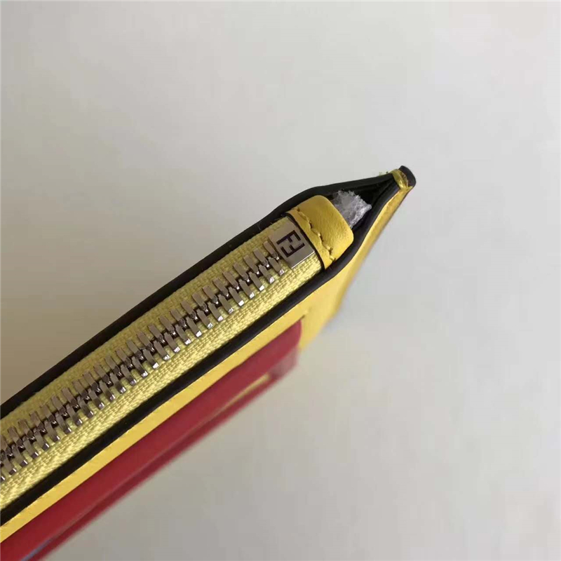 666 FENDI 芬迪 字母字樣 小牛皮 薄款手拿包 黃色