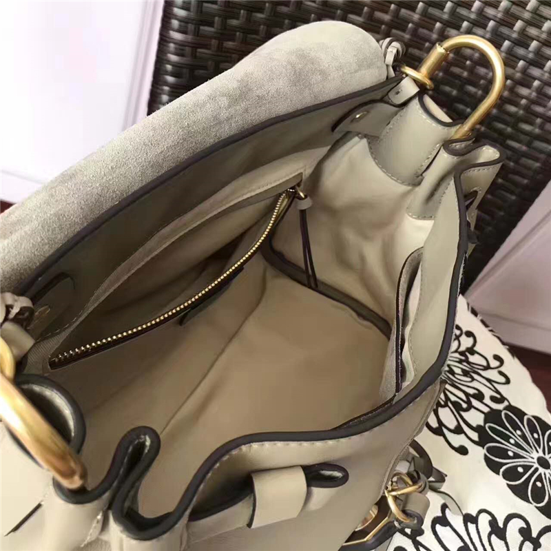 5655 Chloe 珂洛伊 Owen系列 金色鎖扣 進口牛皮 拼皮翻蓋包 米色