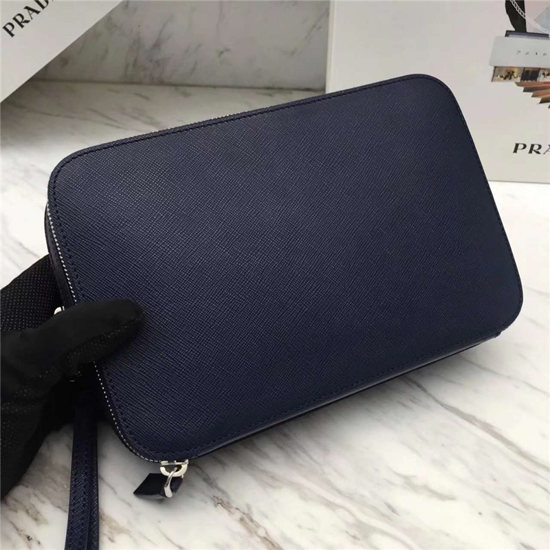 2VF052 Prada普拉達(dá) 男士經(jīng)典升級版 拼角嘜 男士雙拉鏈?zhǔn)肿グ?藍(lán)色絲印