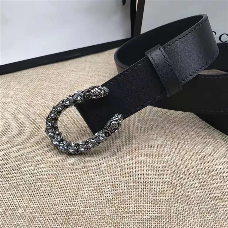 GUCCI 古馳 2017暢銷(xiāo)女款 雙面進(jìn)口平紋 頭層牛皮 龍頭花紋扣 黑帶白鉆銀扣