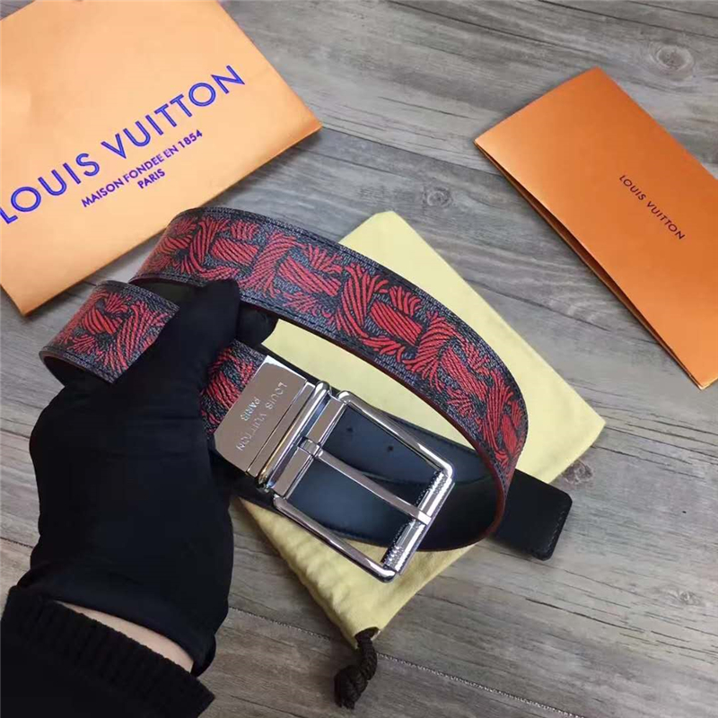 M9331 LV 路易威登 專柜經(jīng)典款 麻繩印花 不銹鋼針扣 休閑皮帶 紅色