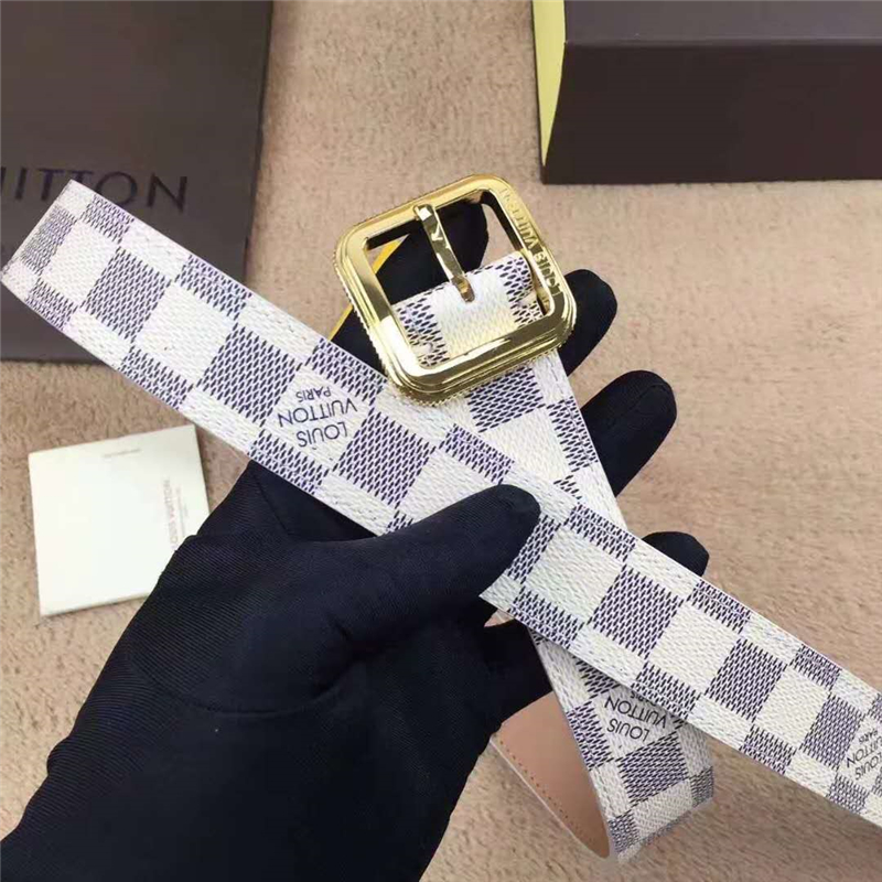 LV 路易威登 專柜新品 經典白棋盤格 不銹鋼針扣 女士皮帶