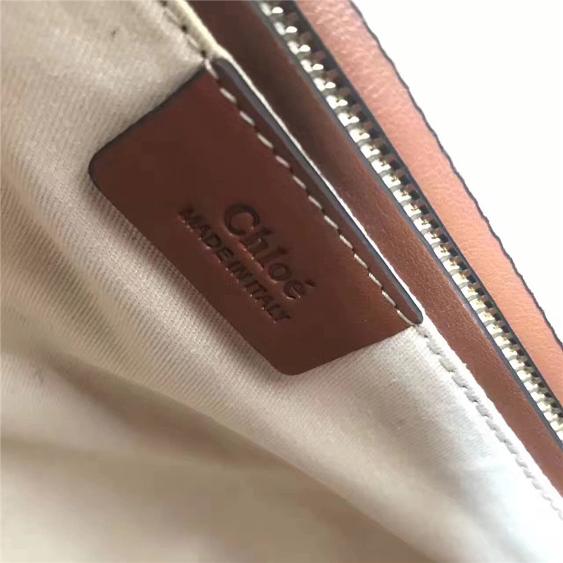 5655 Chloe 珂洛伊 Owen系列 金色鎖扣 進口牛皮 拼皮翻蓋包 棕色