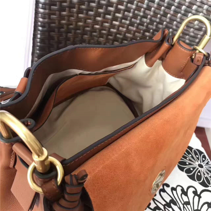 5655 Chloe 珂洛伊 Owen系列 金色鎖扣 進口牛皮 拼皮翻蓋包 棕色