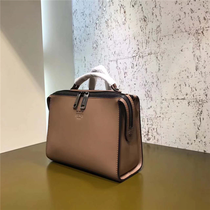 6238 FENDI 芬迪 長方形 小牛皮 男士 手提斜跨包 啡色