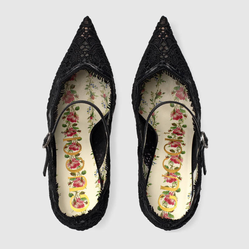 488328 GUCCI 2017款 透明花卉蕾絲 水晶帶扣 尖頭高跟鞋 黑色