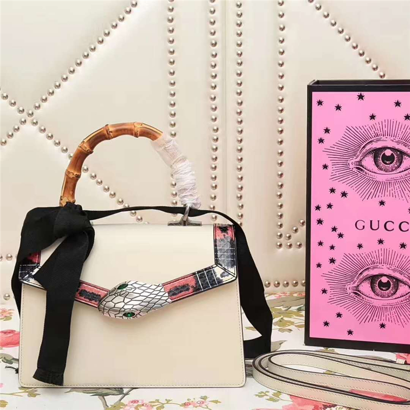 453751 Lilith 2017款 綠寶石蛇頭 竹節(jié)提手 蝴蝶結(jié) 單肩斜跨包 白色