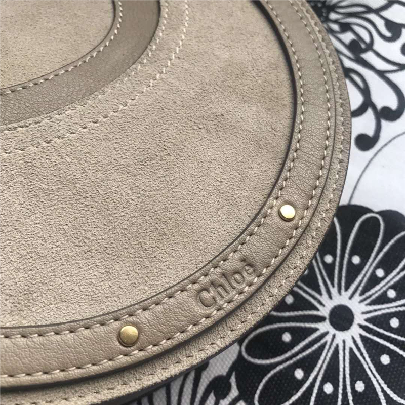 Chloe 蔻依 17秋冬 Pixie手環包 磨砂拼皮 圓形手提包 淺灰色