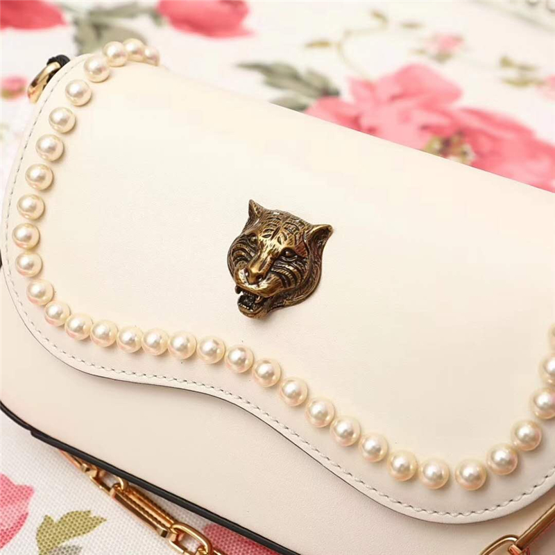 476804 Gucci 秋冬新款 全皮 虎頭 珍珠 鏈條手拎單肩包 白色