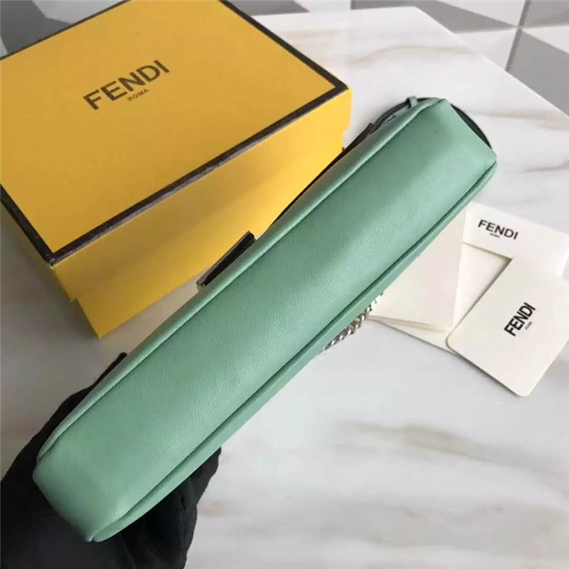 212 FENDI 芬迪 時裝秀MICRO BAGUETTE 翻蓋雙F 鏈條 手提斜挎包 薄荷綠