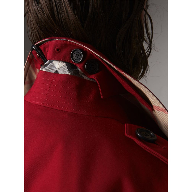 39970251 Burberry 巴寶莉 肯辛頓版型 女士長款 Trench 風衣 繽紛紅色