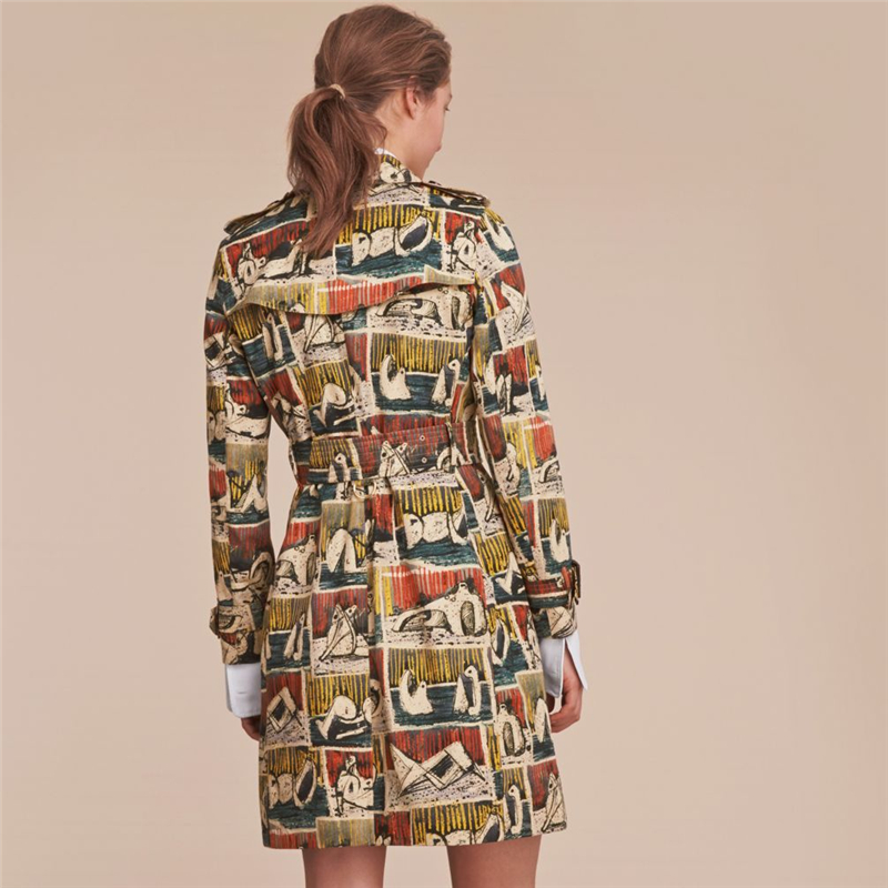 40483821 巴寶莉 斜倚雕塑印花 棉質 雙排扣 Trench 風衣 石藍色