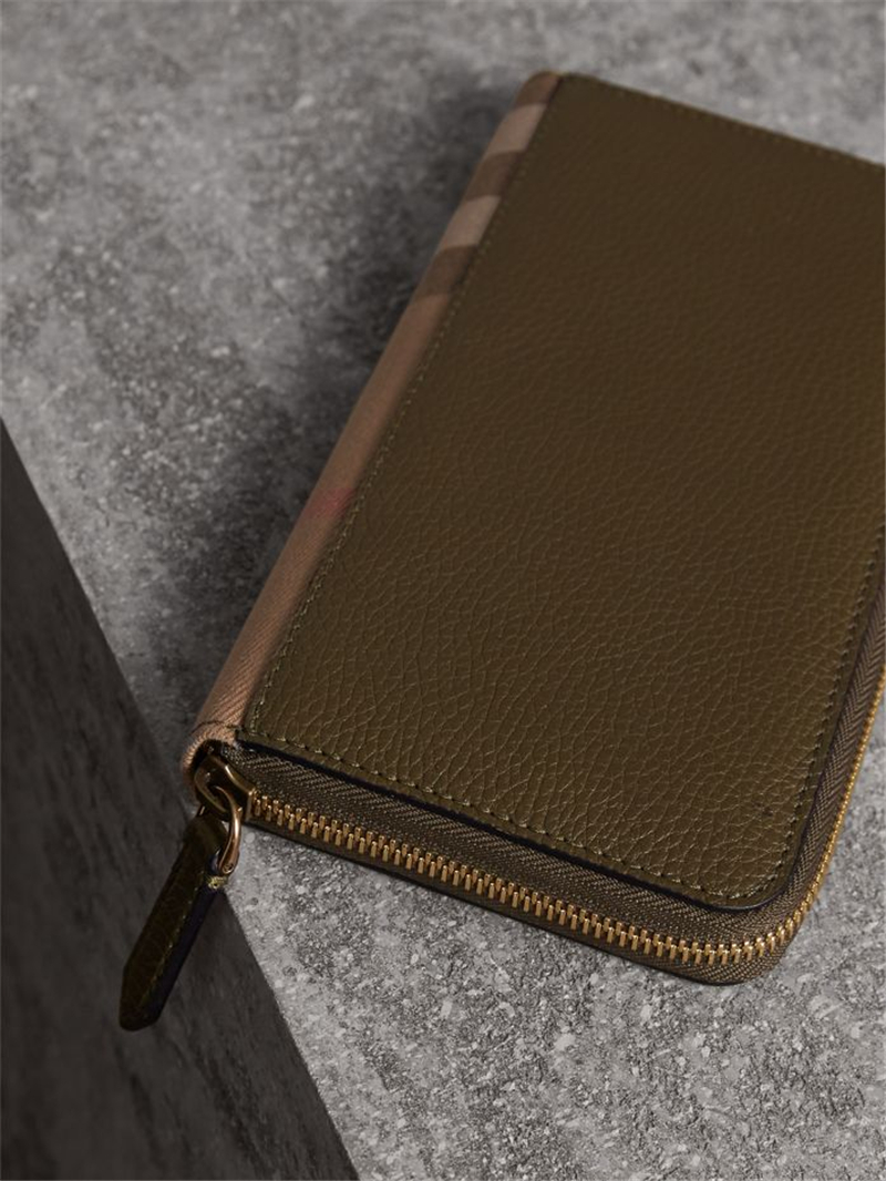 40564771 巴寶莉 House 格紋 拼粒紋皮革 全拉鏈 巴寶莉錢包 旅行錢夾 鼠尾草色