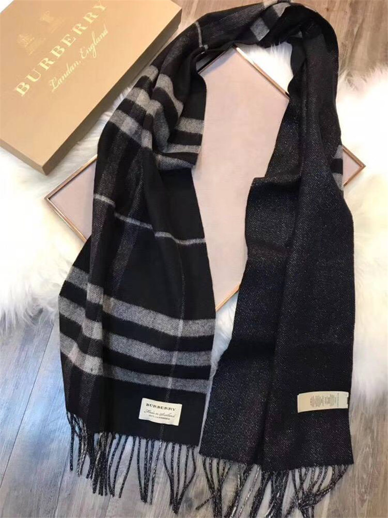 Burberry 巴寶莉 17年最新款 雙面兩用 金屬感格紋 羊絨圍巾 黑色