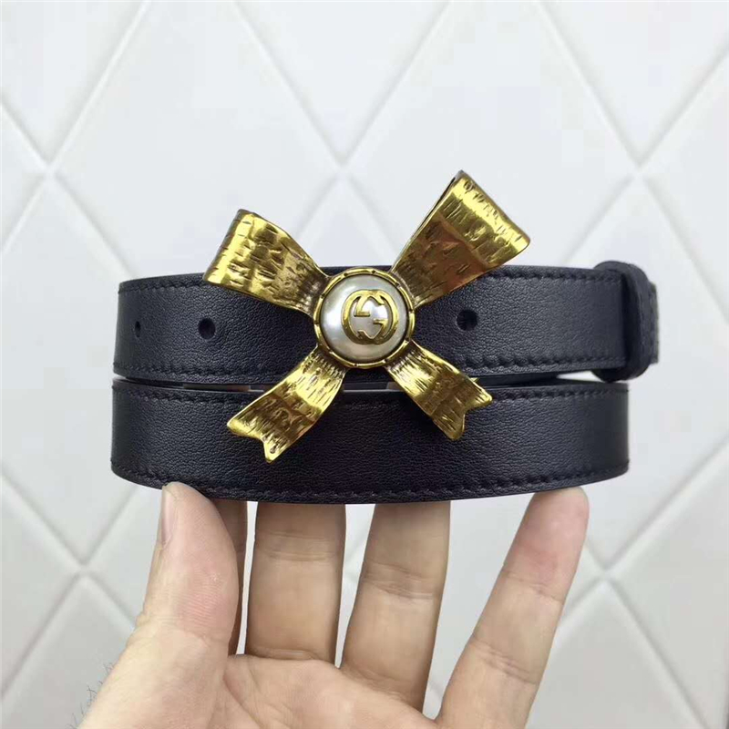 2008114899 Gucci 2017年新款 牛皮 金屬蝴蝶結飾釘 雙G帶扣 女式皮帶 黑色