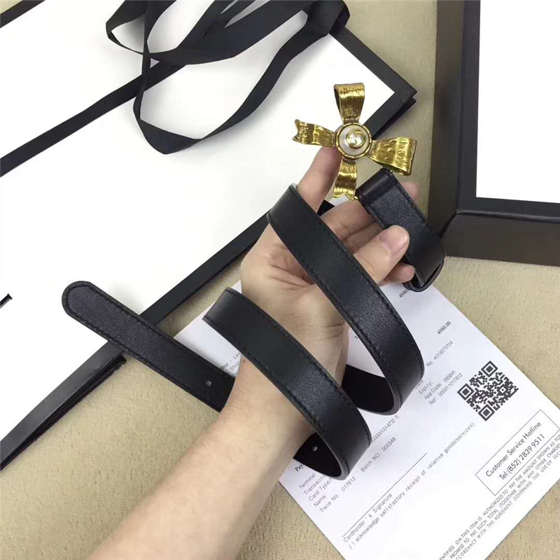 2008114899 Gucci 2017年新款 牛皮 金屬蝴蝶結飾釘 雙G帶扣 女式皮帶 黑色