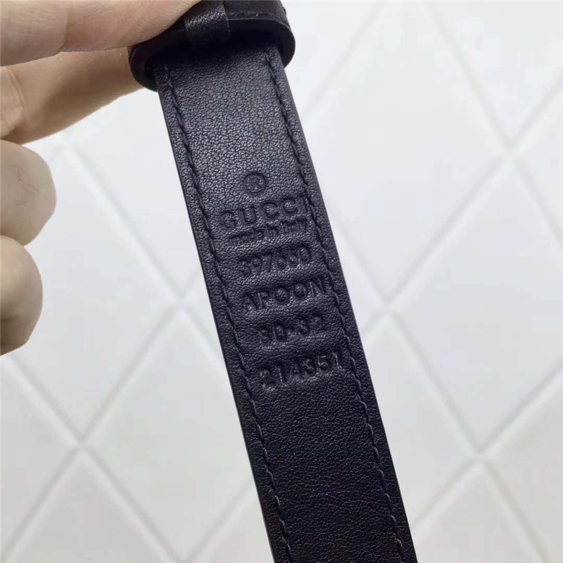 2008114899 Gucci 2017年新款 牛皮 金屬蝴蝶結飾釘 雙G帶扣 女式皮帶 黑色