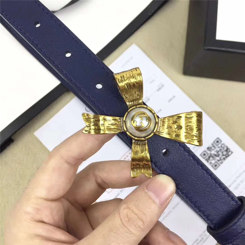 2008114899 Gucci 2017年新款 牛皮 金屬蝴蝶結飾釘 雙G帶扣 女式皮帶 藍色
