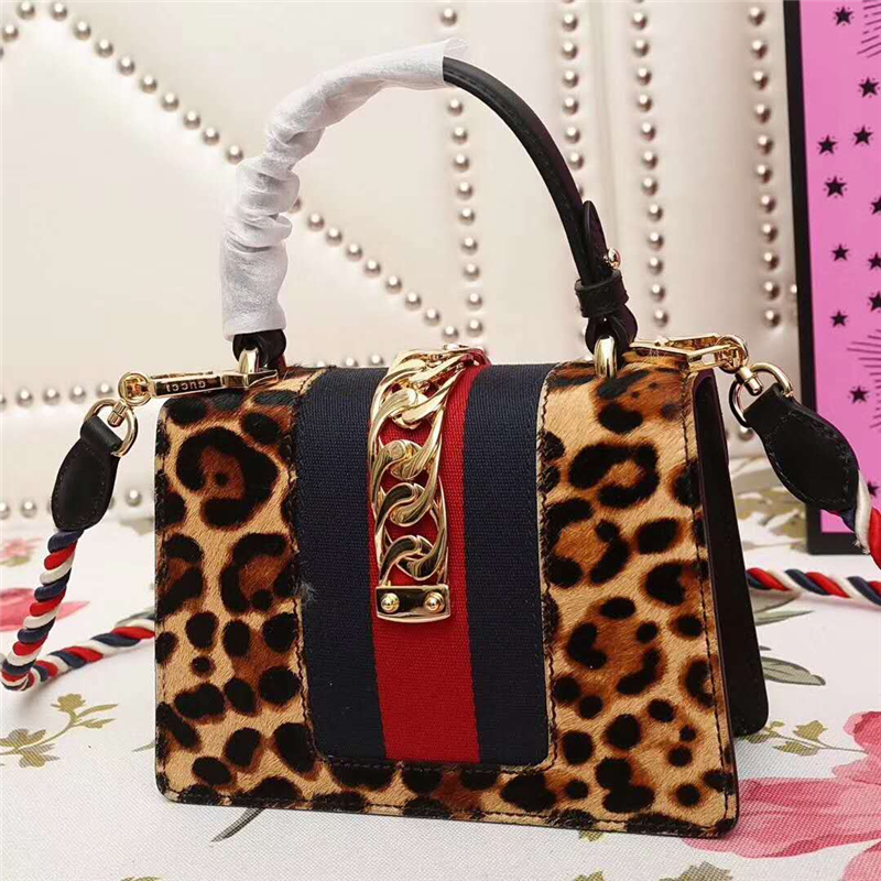 470270 GUCCI Sylvie新款 豹紋金鏈扣 編織繩肩帶 手提肩包 啡色