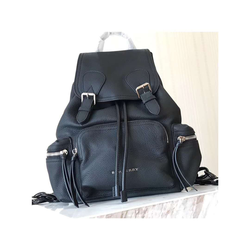 巴寶莉 The Rucksack 功能性 全皮 軍旅背包 黑色