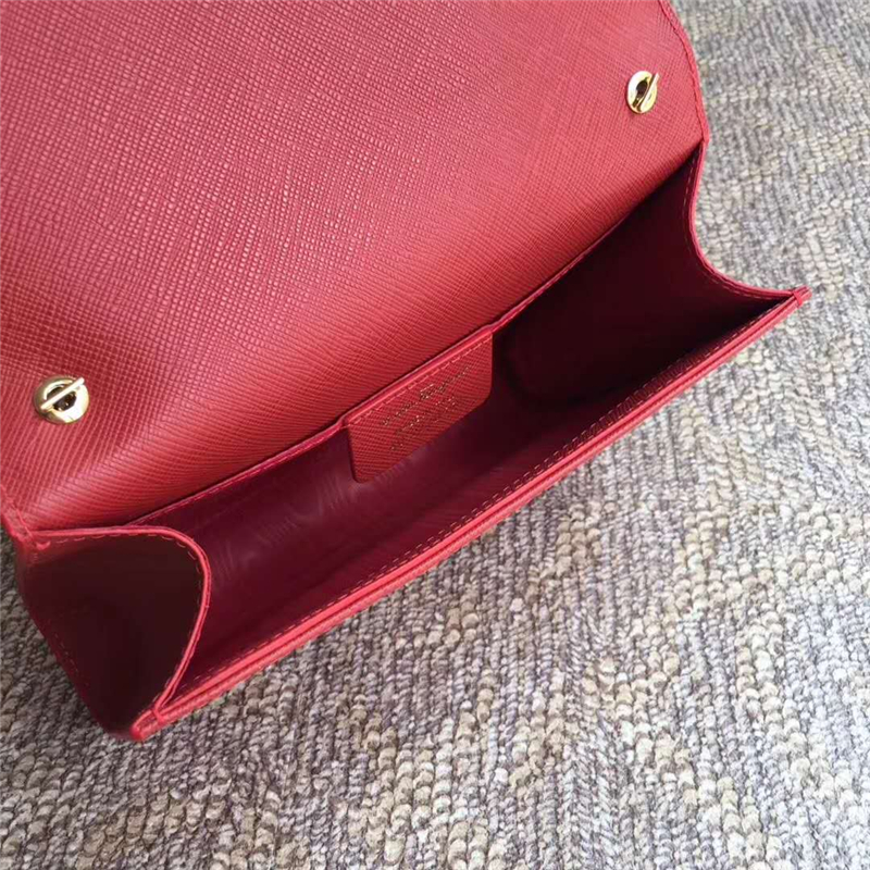 22B558 Ferragamo 菲拉格慕 迷你 Vara 蝴蝶結搭扣 翻蓋鏈條肩包 大紅