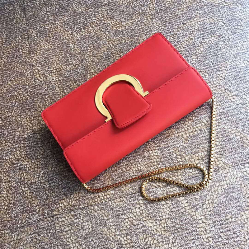 21F816 Ferragamo 菲拉格慕 半環(huán)搭扣 小號翻蓋 手拿包 大紅