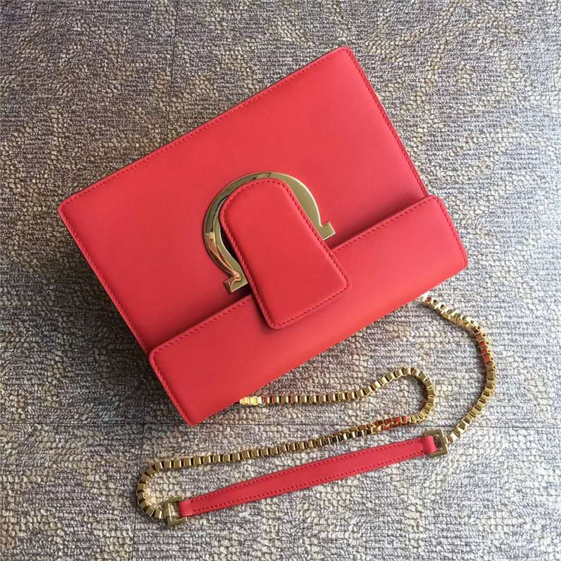 21G671 Ferragamo 菲拉格慕 半環搭扣 小牛皮 大號翻蓋 鏈條包 紅色