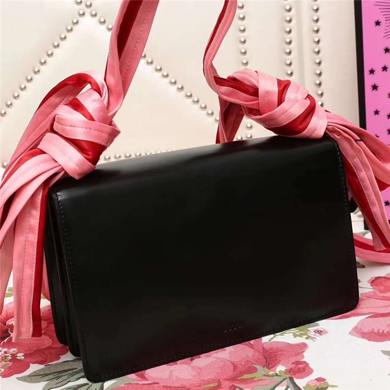 466404 GUCCI 新款 龍頭印花 絲緞提手肩帶 手提單肩包 黑色