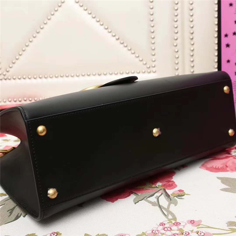 476470 GUCCI 新款 牛皮 GG翻蓋單肩包 黑色