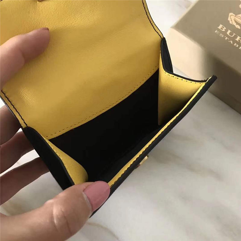 40554703 巴寶莉 DK88系列 拼色 Trench 皮革 短款錢夾 黑拼黃