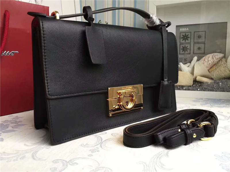 21E099 Ferragamo菲格拉慕 復古方包 中號 手提單肩包 黑色