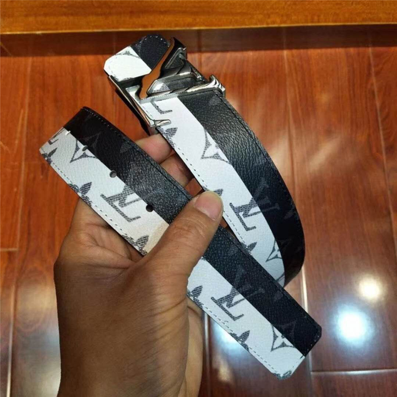 MP034 LV新版 Initiales腰帶 Double Monogram雙色 男士腰帶 白拼黑