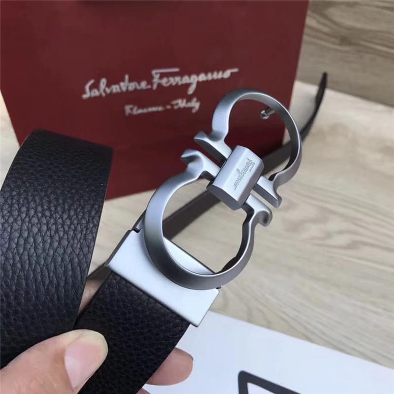 Ferragamo菲拉格慕 雙面原版皮 男士正裝腰帶 商務休閑款 荔枝紋銀扣