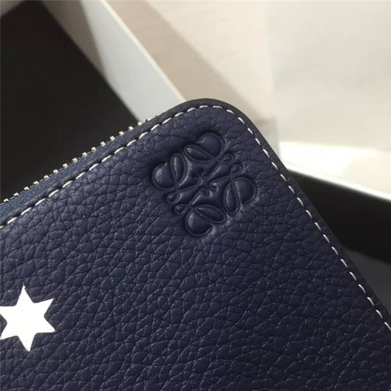 3573 Loewe羅意威 全新stars系列 皮革 拉鏈錢夾 藏藍色