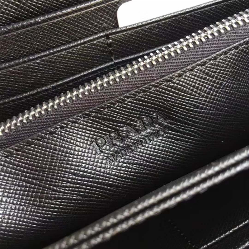 H317G Prada普拉達(dá) 十字紋牛皮配鱷魚皮 拉鏈長(zhǎng)款?yuàn)A 紅拼卡其