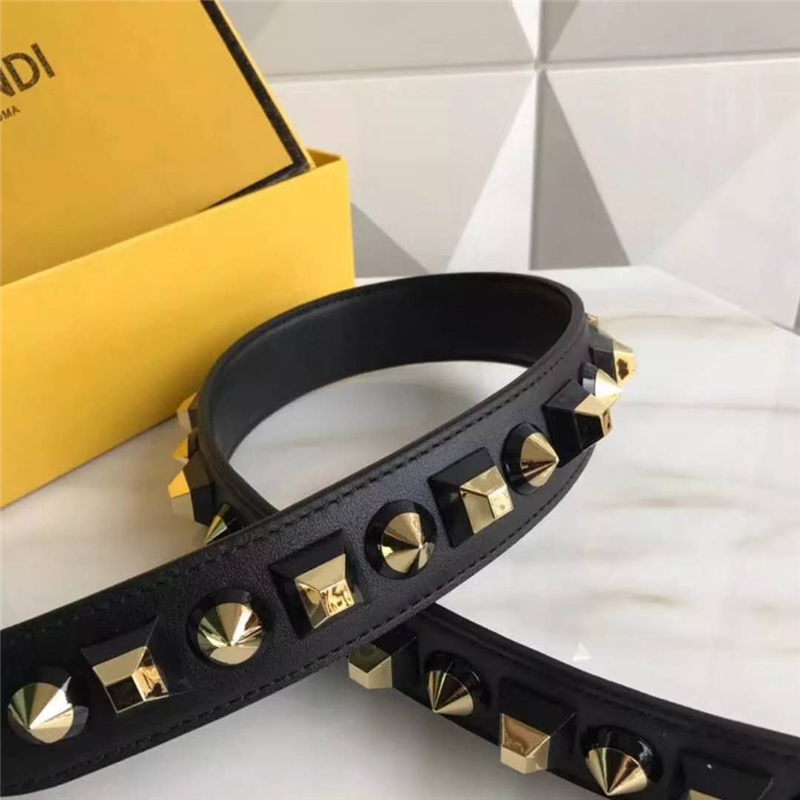 816 Fendi芬迪 超美包帶 金字塔形鉚釘 炫彩長肩帶 黑色
