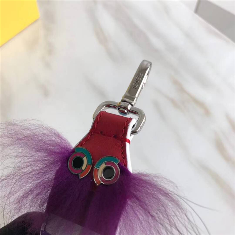 820 Fendi芬迪 貂毛貼花 拼色色塊圖案 炫彩長肩帶 黑色