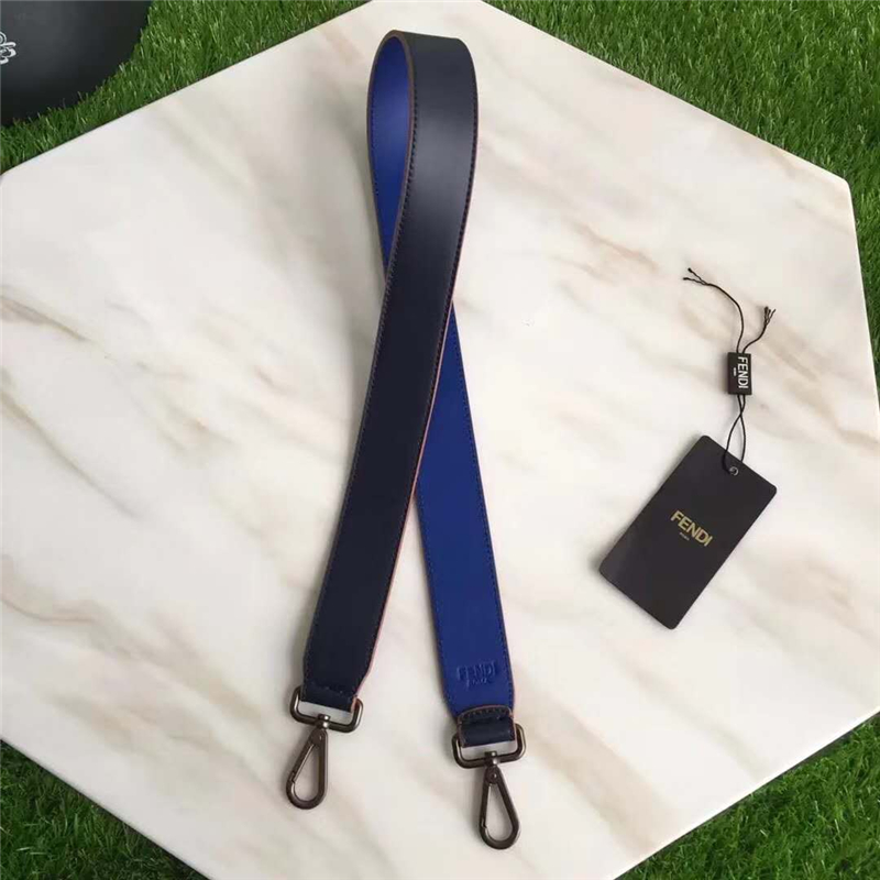 700 Fendi芬迪 Strap You 男莊 撞色肩帶 黑配藍
