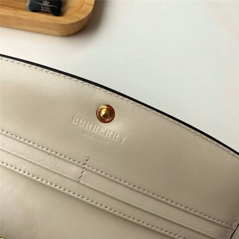 39968611 Burberry巴寶莉 Banner手袋系列 House格紋 拼皮長款錢夾 白色