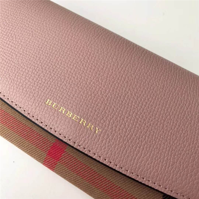 39968601 Burberry巴寶莉 Banner手袋系列 House格紋 拼皮長款錢夾 裸粉