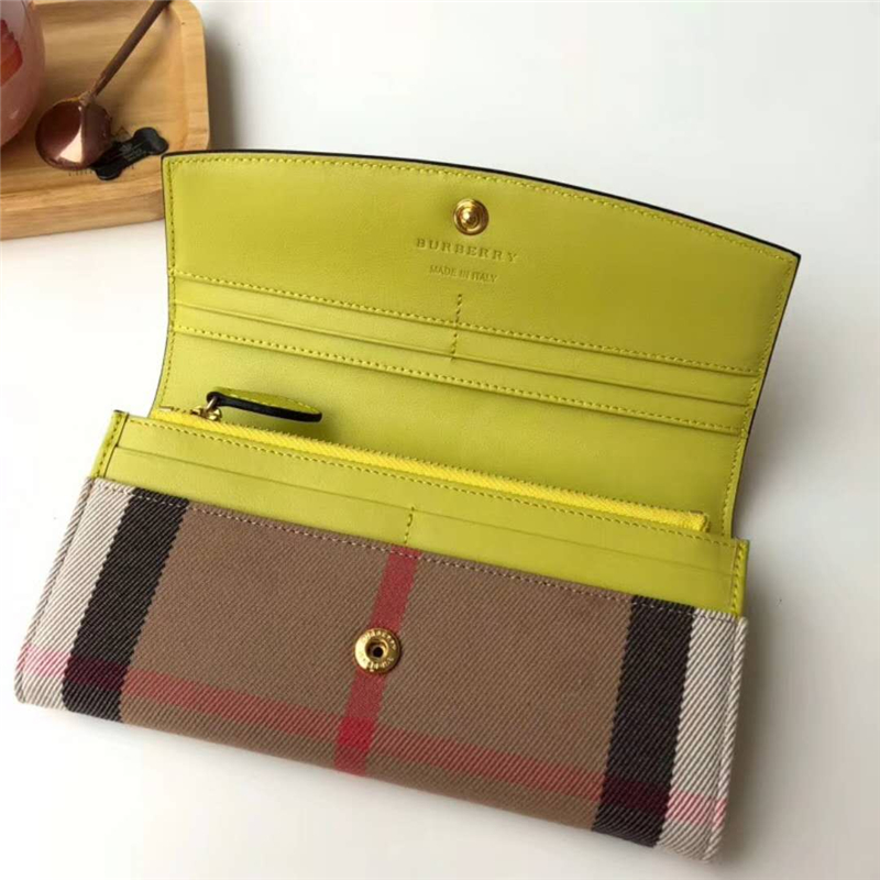 39928851 Burberry巴寶莉 Banner手袋系列 House格紋 拼皮長款錢夾 檸檬黃