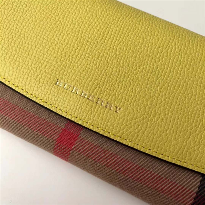39928851 Burberry巴寶莉 Banner手袋系列 House格紋 拼皮長款錢夾 檸檬黃