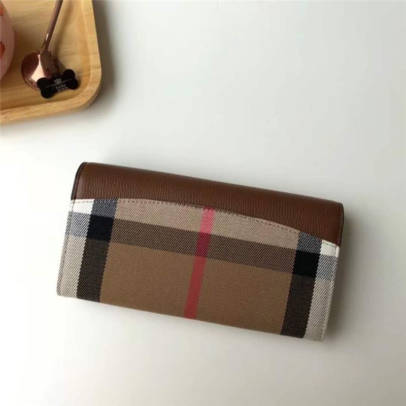 39753291 Burberry巴寶莉 Banner手袋系列 House格紋 拼皮長款錢夾 棕褐色