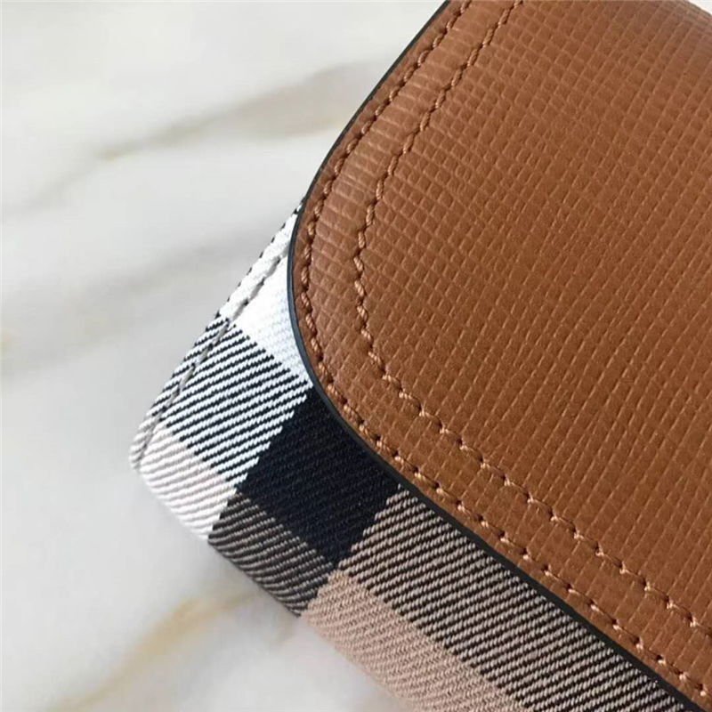 Burberry新款 巴寶莉錢包 皮革 長款錢夾 手掌紋小牛皮