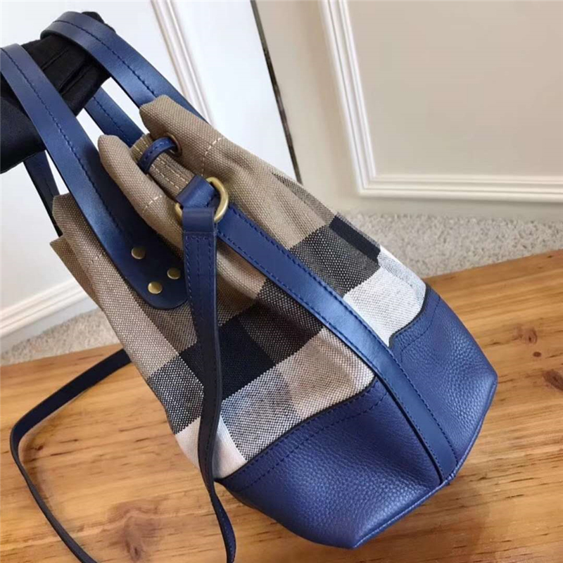 Burberry手提包 巴寶莉女包 最新款格紋水桶包 可拆式小包