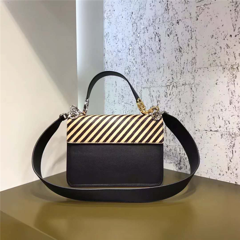 2819 FENDI芬迪 KANI手袋 雙色馬毛拼接 翻蓋手袋 啡拼黑