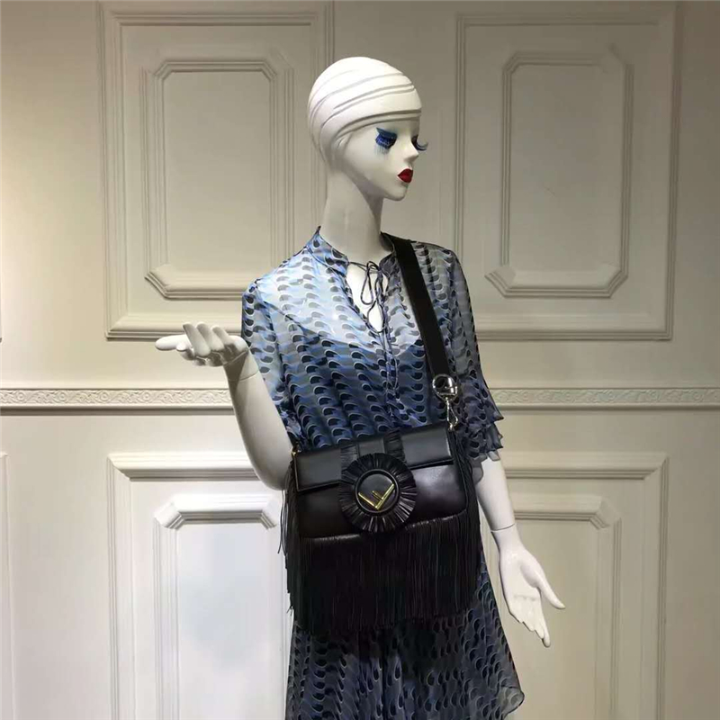 7781 FENDI芬迪 F標志 經典單肩 流蘇 翻蓋手袋 黑色
