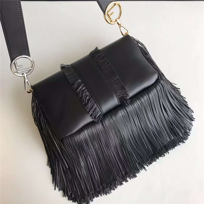 7781 FENDI芬迪 F標志 經典單肩 流蘇 翻蓋手袋 黑色