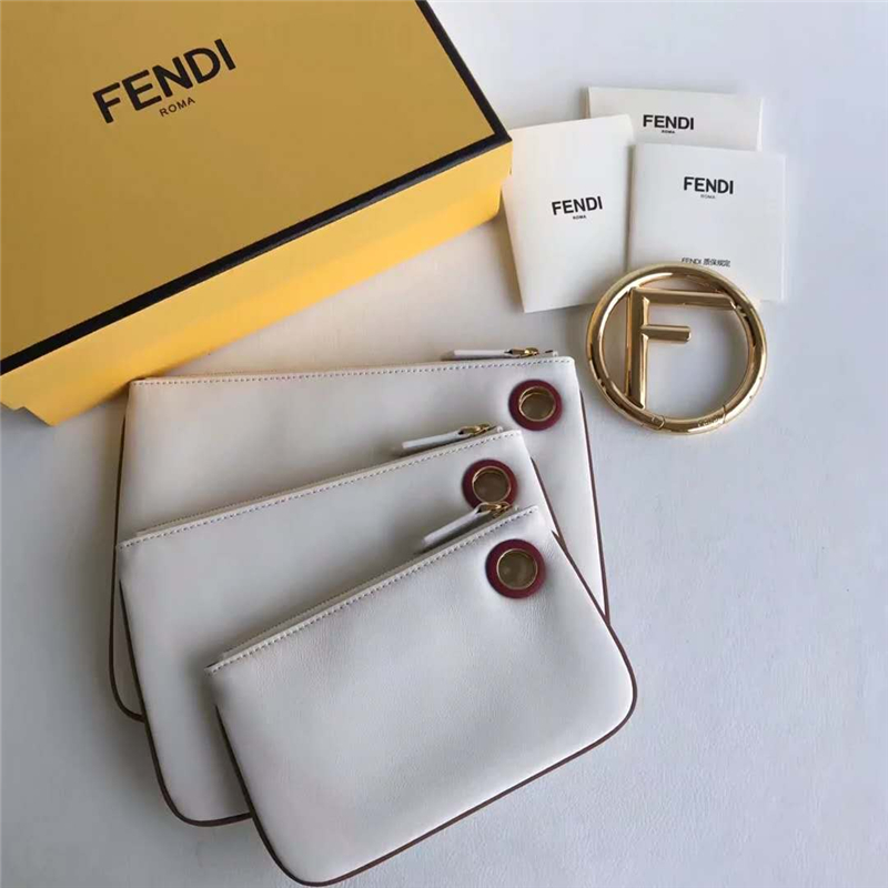 001 FENDI芬迪 F IS FEND 三套索環(huán) 小牛皮 手拿包 白色